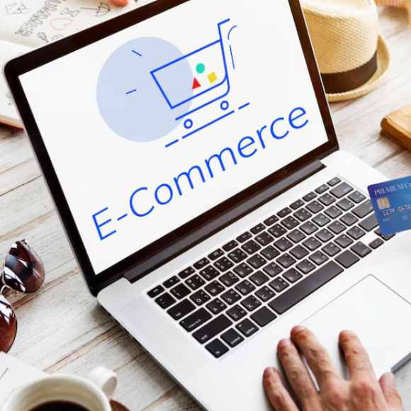 Você já vende pela internet? Descubra por que agora é a hora certa de ter sua loja online!